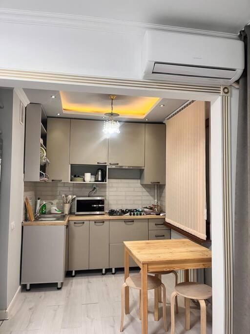 2-х комнатная в центре район цума Apartment